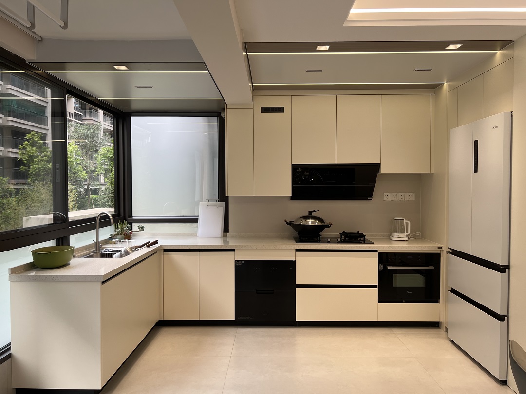 南寧二手房全拆裝修有哪些要注意？現(xiàn)代簡約-廚房