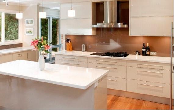 廚房里櫥柜怎么清潔和保養(yǎng)？