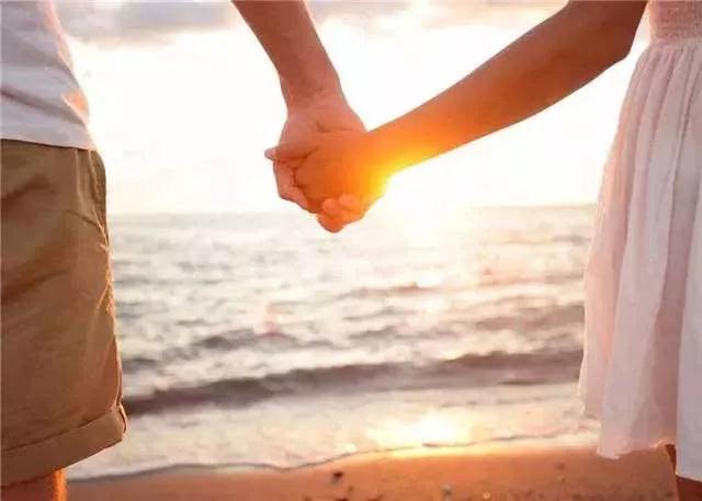 我們合拍的樣子，像極了愛情